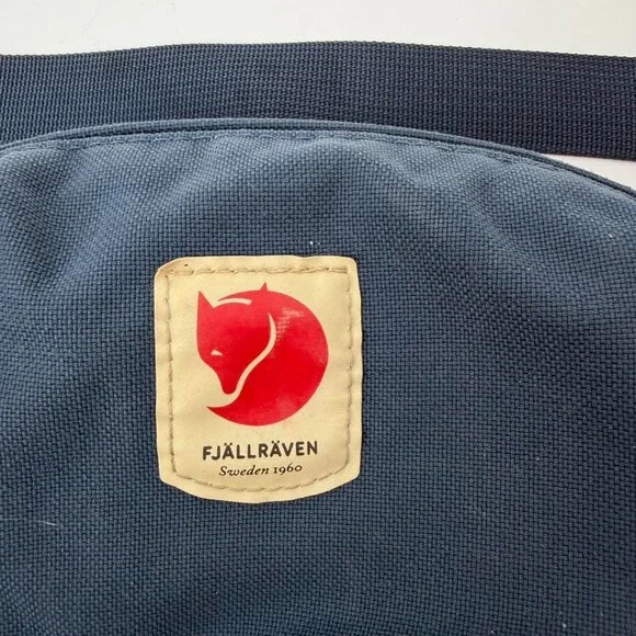 Navy Blue Fjallraven Bumbag Hip 1876 - Picture 2 of 6